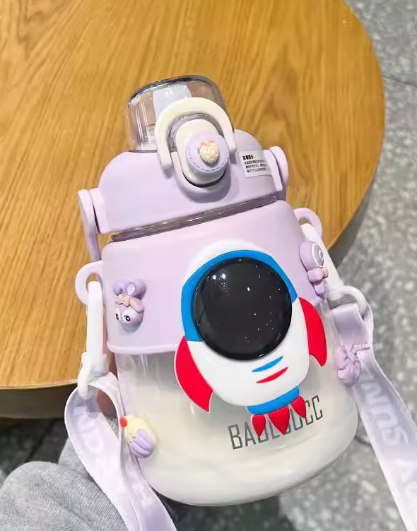Kawaii Astronaut Bottle